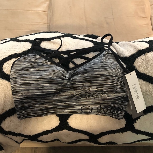 Calvin Klein Other - Calvin Klein performance sports bra